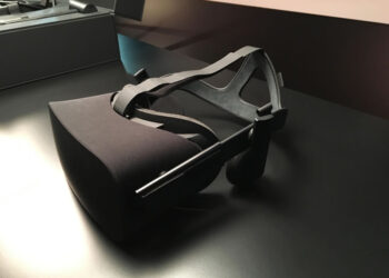 Oculus Rift: ecco le foto dell’unboxing!