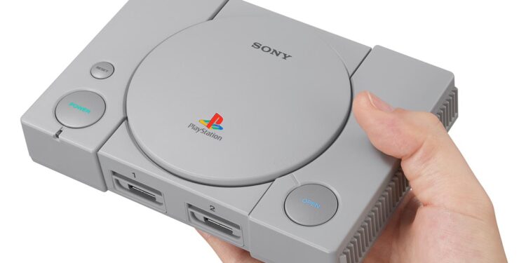 Sony annuncia PlayStation Classic, la nuova console in miniatura