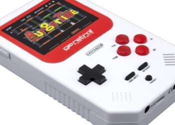 Annunciata GoRetro! Portable, la nuova console portatile con 260 giochi del passato