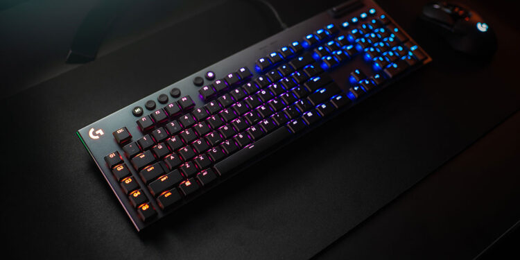 Logitech G presenta le nuove tastiere G915 Lightspeed e G815 Lightsync RGB