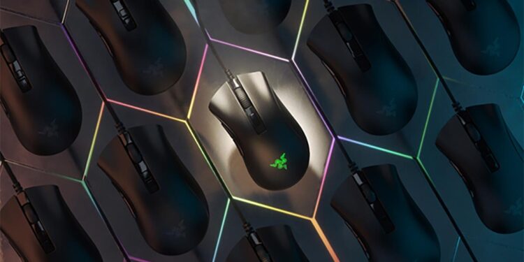 Razer lancia il DeathAdder V2 Mini, il nuovo mouse da gaming ultra leggero