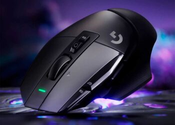 Logitech G502 X Lightspeed in forte sconto: uno dei mouse gaming più amati a metà prezzo