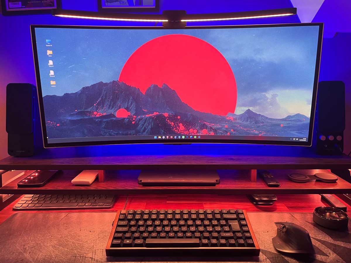 Quantis 66 Monitor Light bar (3)