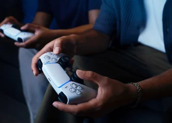PS5 console e dualsense